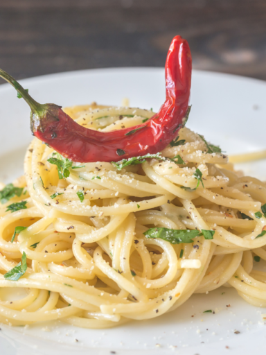 Przepis na Spaghetti aglio olio e peperoncino